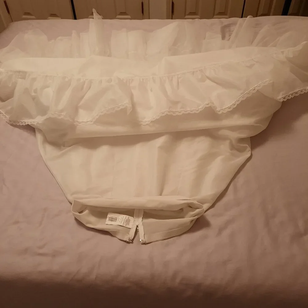 Wedding Dress Classic White Southern Sophisticated Flowy Sleeveless A Line - Picture 10 of 12